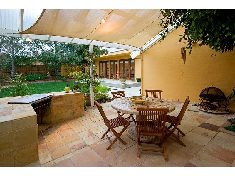 22 Normanby Drive, Greenvale VIC 3059