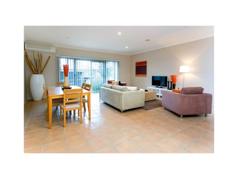 3/68  Collins Street, Thornbury VIC 3071