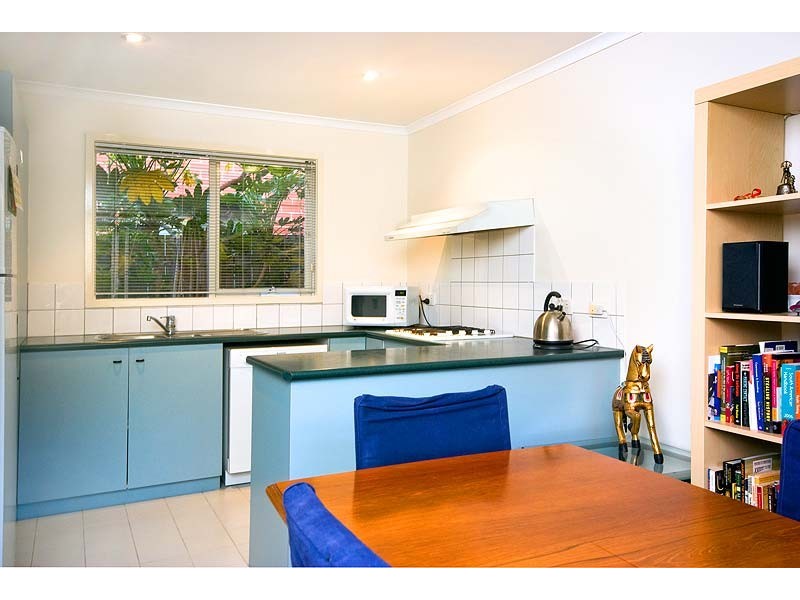 24/8-10  Martin Street, Thornbury VIC 3071