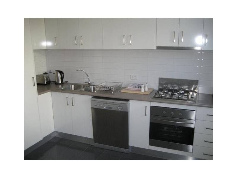 2/597 High Street, Northcote VIC 3070