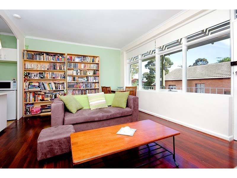 9/9  Hammond Street, Thornbury VIC 3071