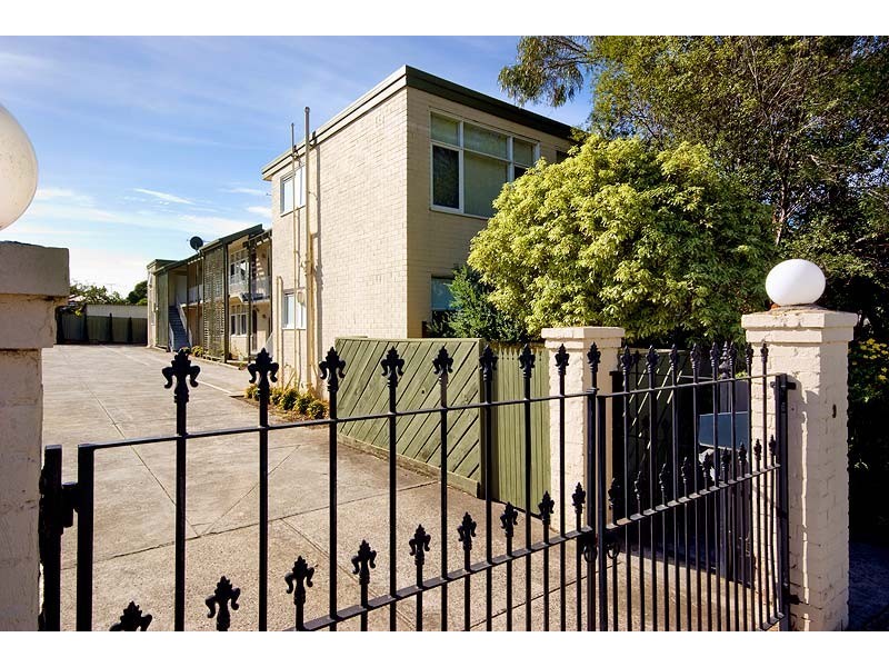 9/9  Hammond Street, Thornbury VIC 3071