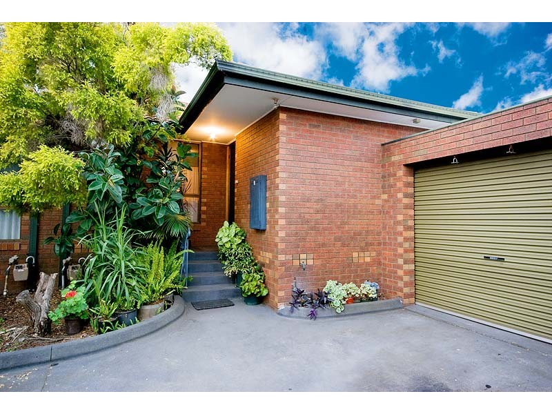 3/60 Purinuan Road, Reservoir VIC 3073