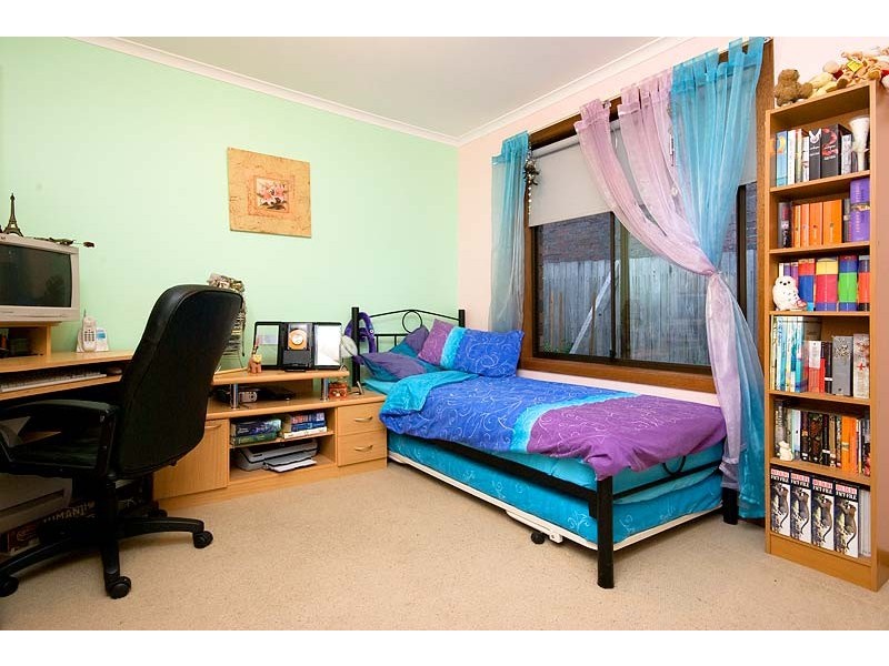 3/60 Purinuan Road, Reservoir VIC 3073