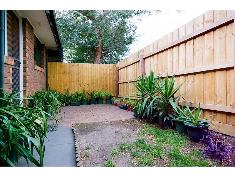 3/60 Purinuan Road, Reservoir VIC 3073