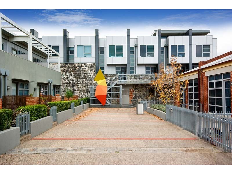 2/6 Industry Lane (off Sentry Road), Coburg VIC 3058