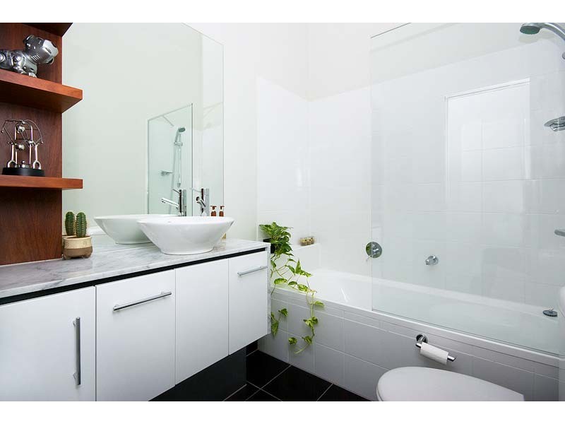 2/6 Industry Lane (off Sentry Road), Coburg VIC 3058