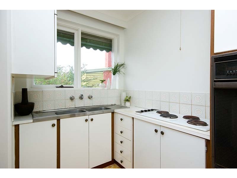 2/121  Darebin Road, Thornbury VIC 3071