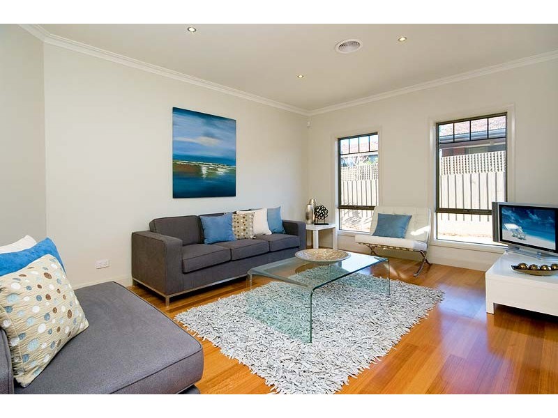 3 and 4/60  Livingstone Street, Ivanhoe VIC 3079