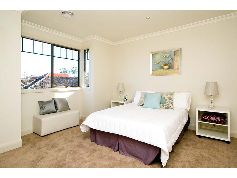 3 and 4/60  Livingstone Street, Ivanhoe VIC 3079