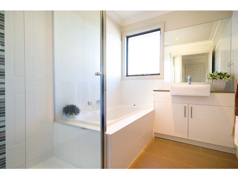 3 and 4/60  Livingstone Street, Ivanhoe VIC 3079
