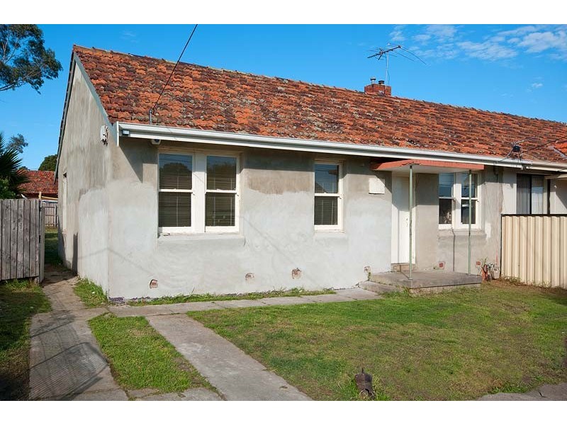 18 Wymbir Avenue, Preston VIC 3072