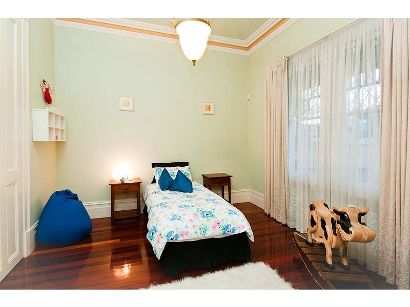 2 Dennis Street, Northcote VIC 3070