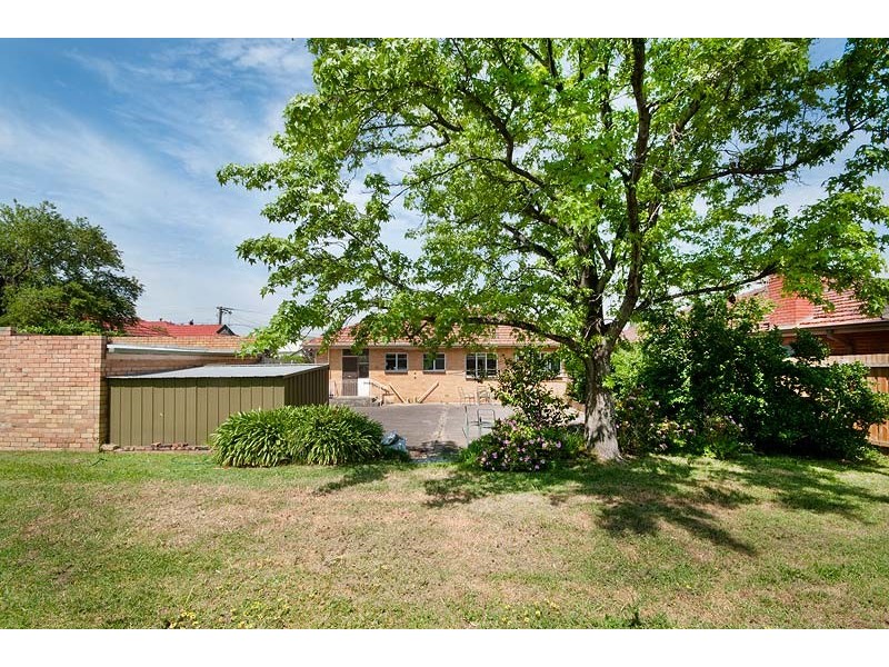 4 Henry Street, Reservoir VIC 3073