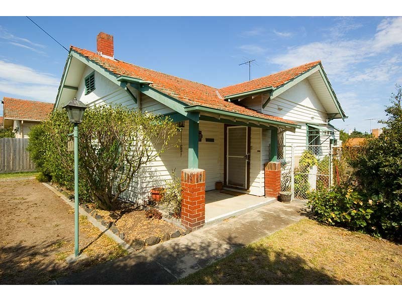 37 Fyffe Street, Thornbury VIC 3071