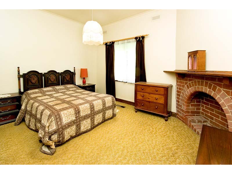 37 Fyffe Street, Thornbury VIC 3071