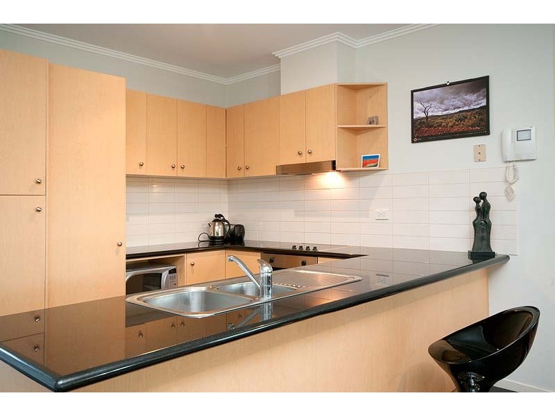 71/2 Newmarket way, Flemington VIC 3031