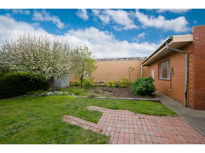 1 Lorna Avenue, Northcote VIC 3070