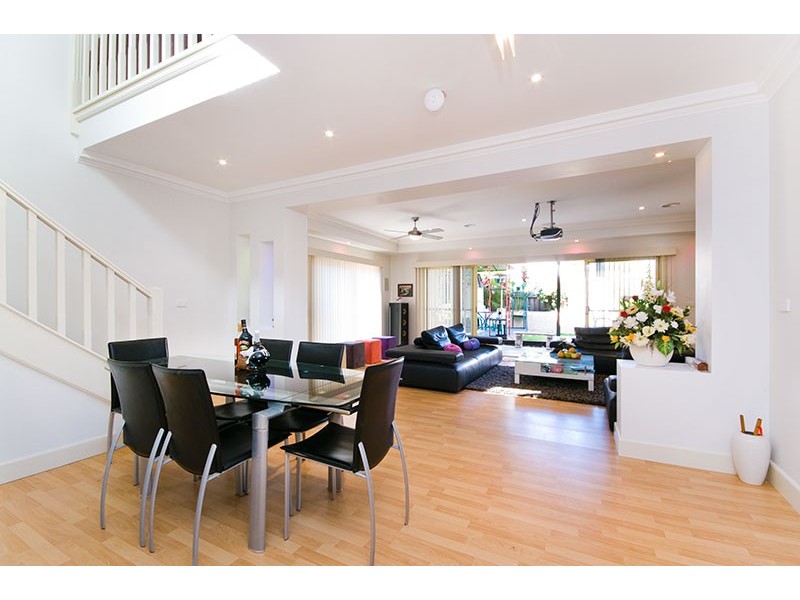 64 Wilmoth Street, Thornbury VIC 3071