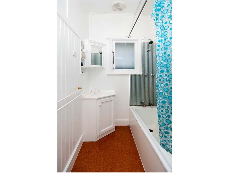 19 Carlisle Street, Preston VIC 3072