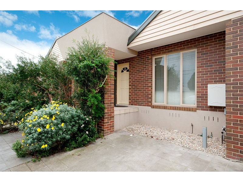 22b Separation Street, Fairfield VIC 3078