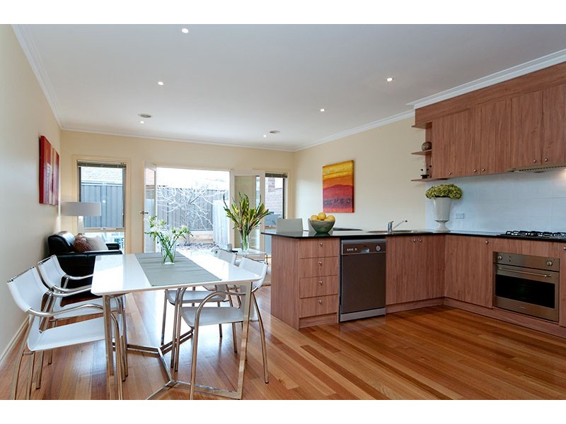 22b Separation Street, Fairfield VIC 3078