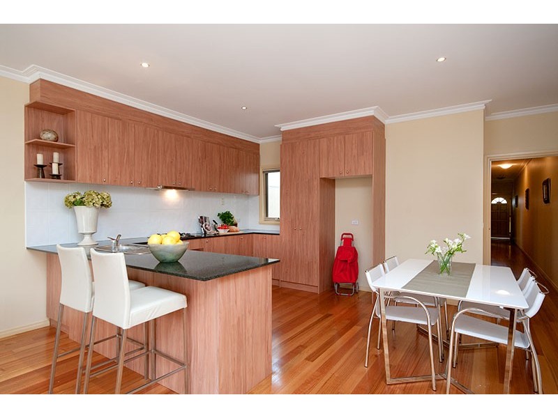 22b Separation Street, Fairfield VIC 3078