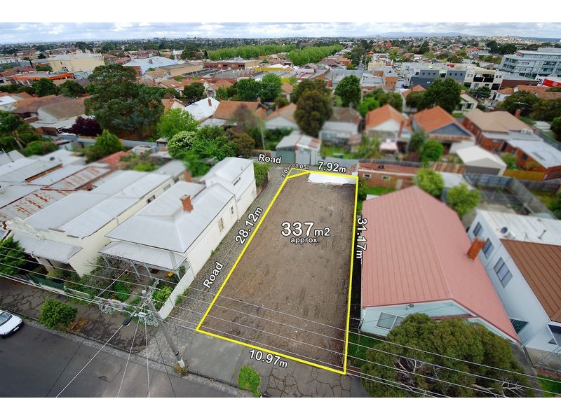 10 Ashmore Street, Brunswick VIC 3056