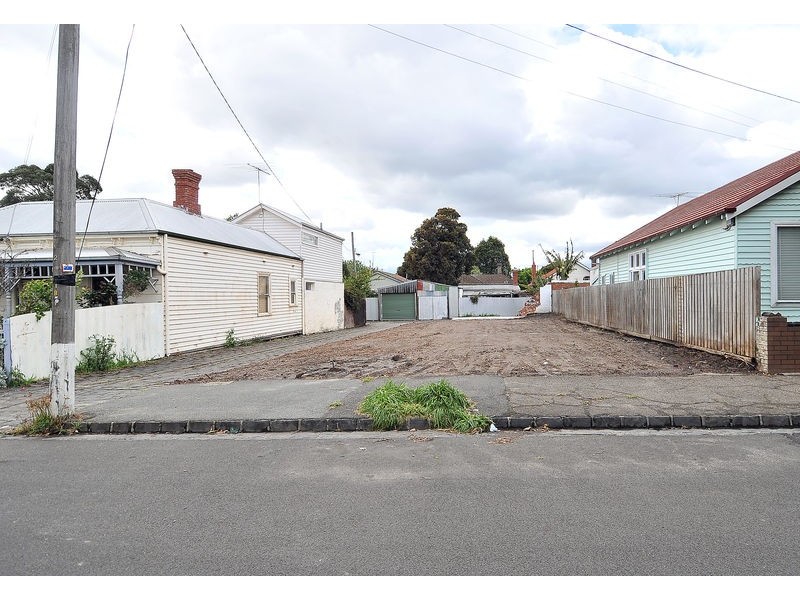 10 Ashmore Street, Brunswick VIC 3056