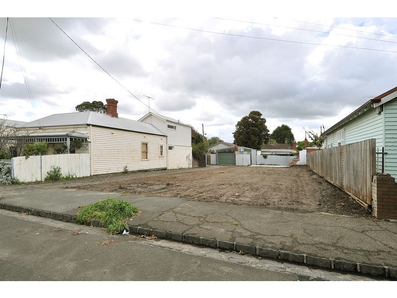 10 Ashmore Street, Brunswick VIC 3056