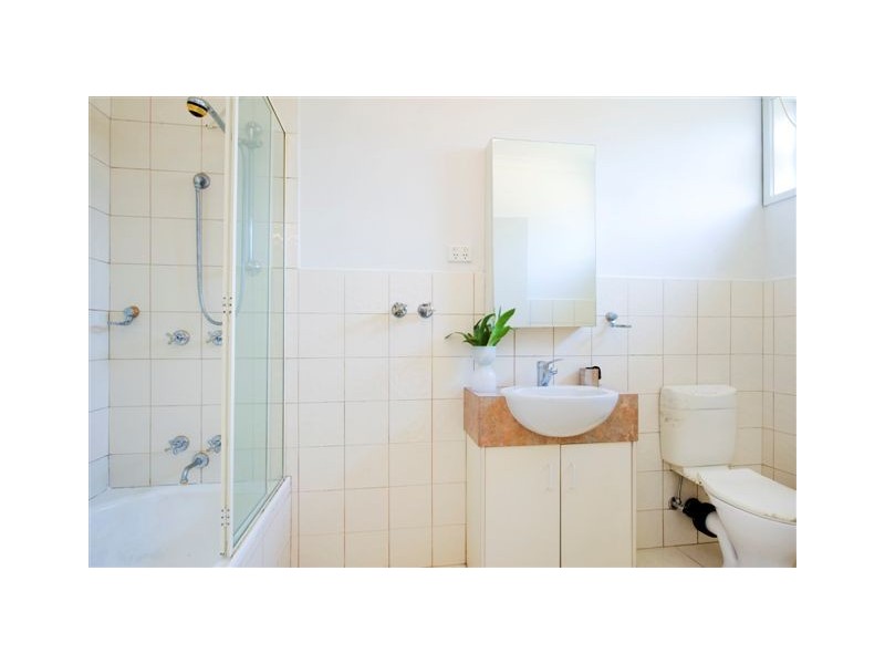 1/305  Heidelberg Road, Northcote VIC 3070