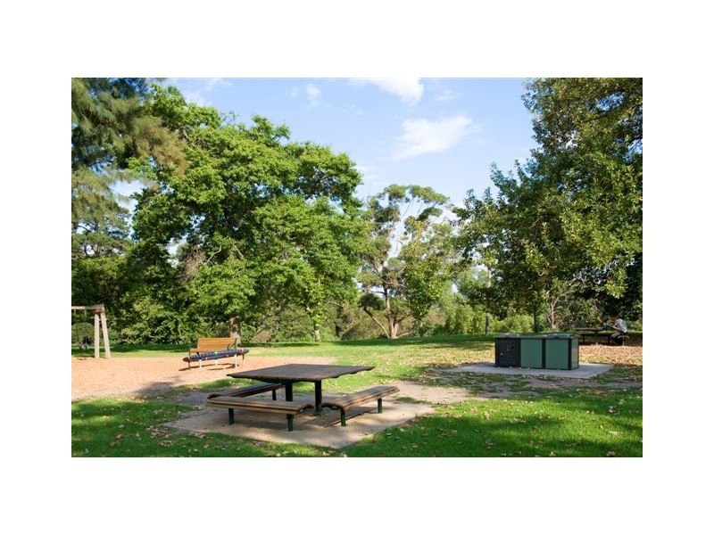 1/305  Heidelberg Road, Northcote VIC 3070