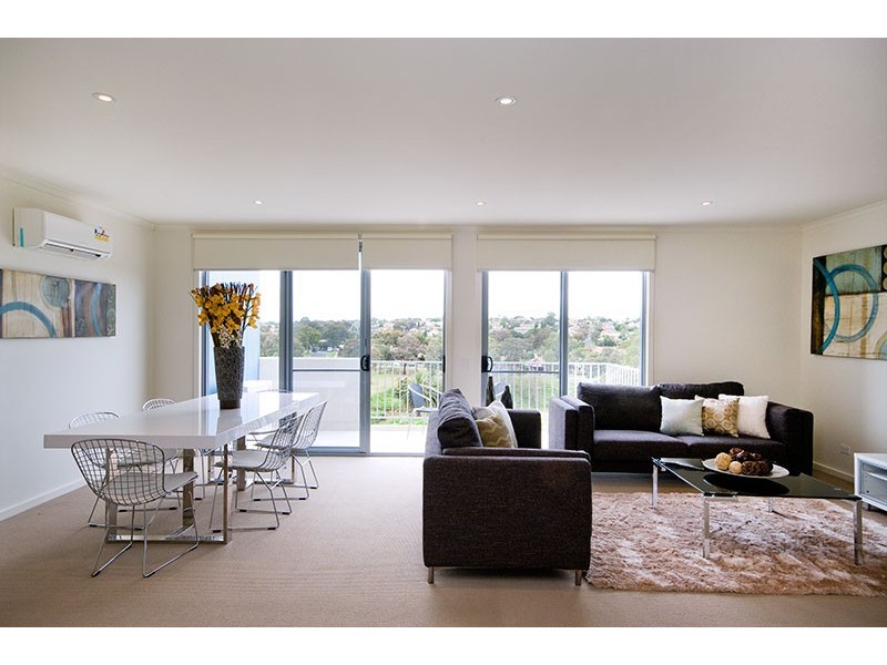 305C, 1 Manna Gum Court, Coburg VIC 3058