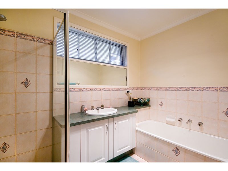 5 Winston Street, Lalor VIC 3075