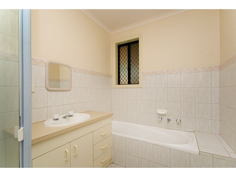 1/7 Cash Street, Coburg VIC 3058