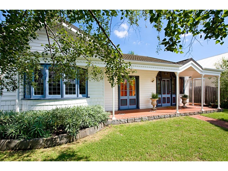 19 Southernhay Street, Reservoir VIC 3073