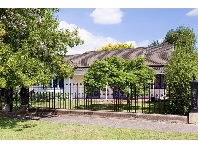 19 Southernhay Street, Reservoir VIC 3073