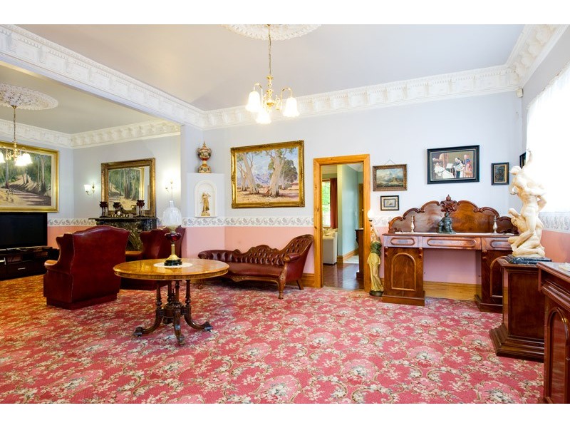 19 Southernhay Street, Reservoir VIC 3073