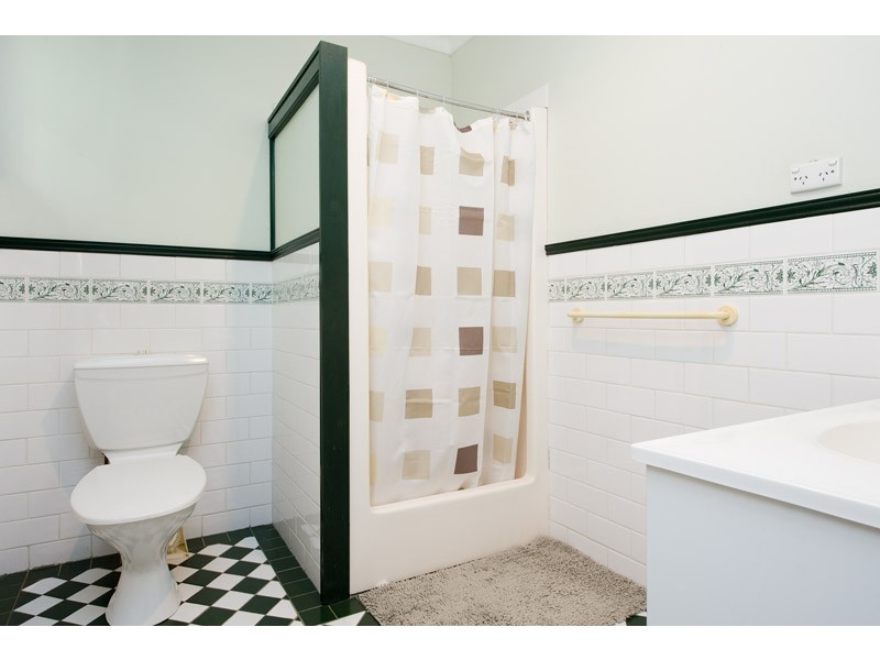 19 Southernhay Street, Reservoir VIC 3073