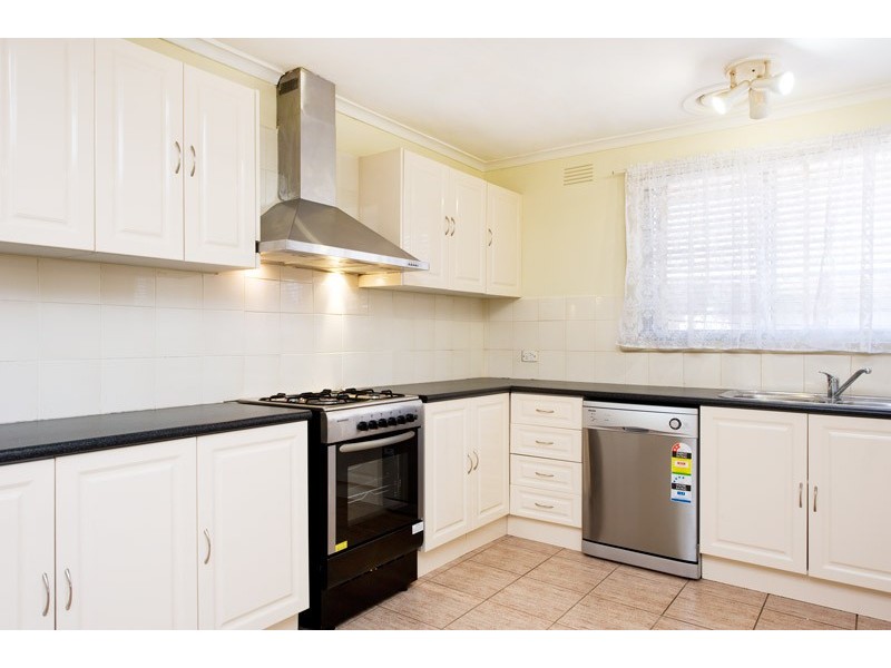 10 Russet Court, Lalor VIC 3075