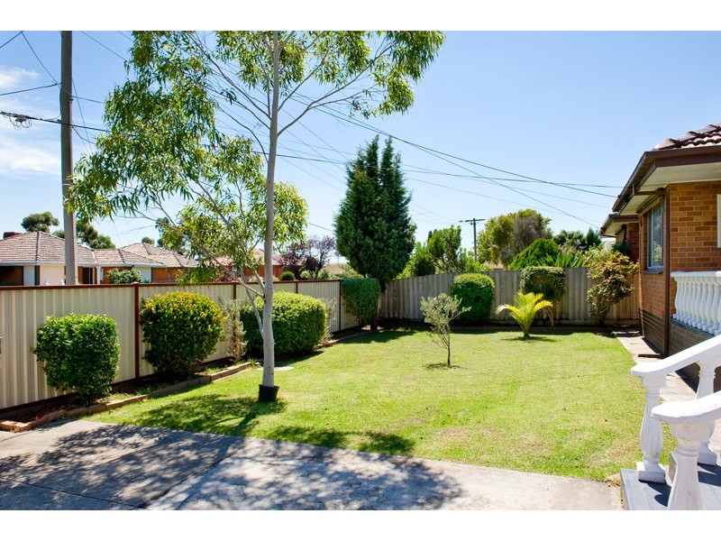 10 Russet Court, Lalor VIC 3075