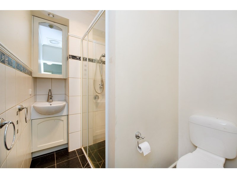 8 Wattle Grove, Reservoir VIC 3073