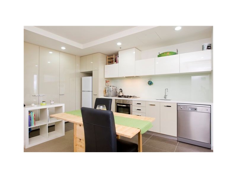 908/8 Breavington Way, Northcote VIC 3070