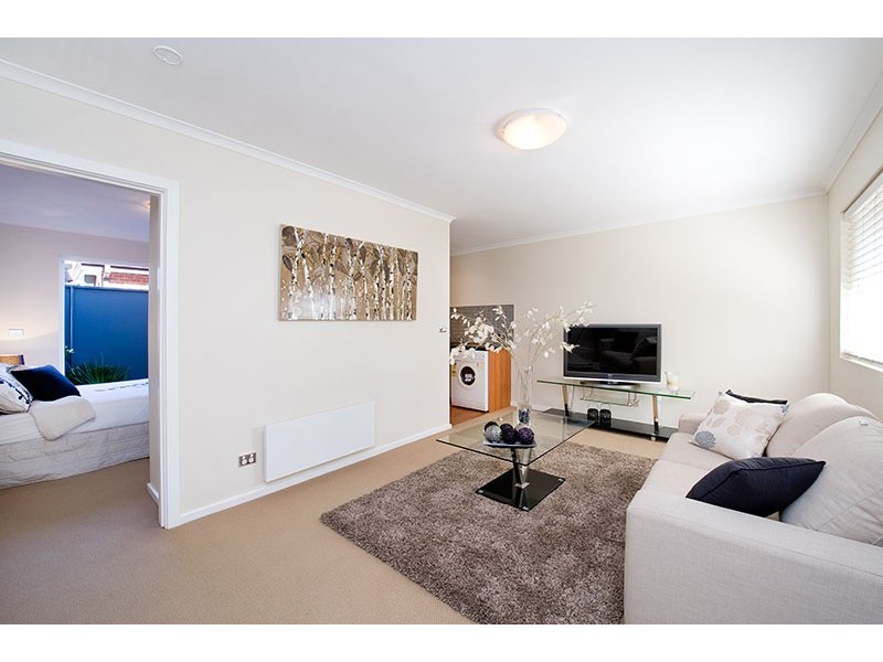 3/305 Station Street, Fairfield VIC 3078