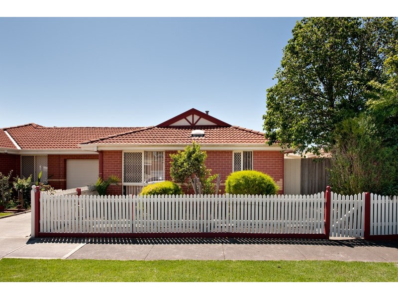 11/24  Tyler Street, Preston VIC 3072