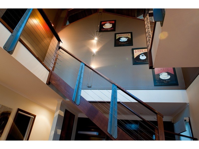 13 Mossman Drive, Eaglemont VIC 3084