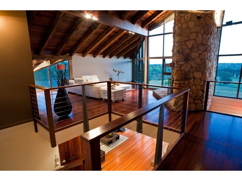 13 Mossman Drive, Eaglemont VIC 3084