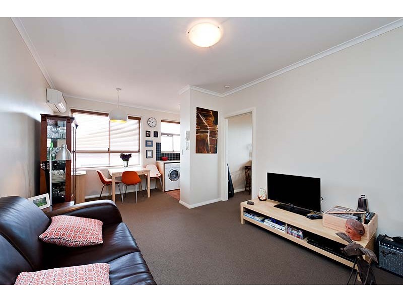 15/14 Hutton Street, Thornbury VIC 3071