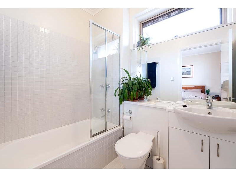 15/14 Hutton Street, Thornbury VIC 3071