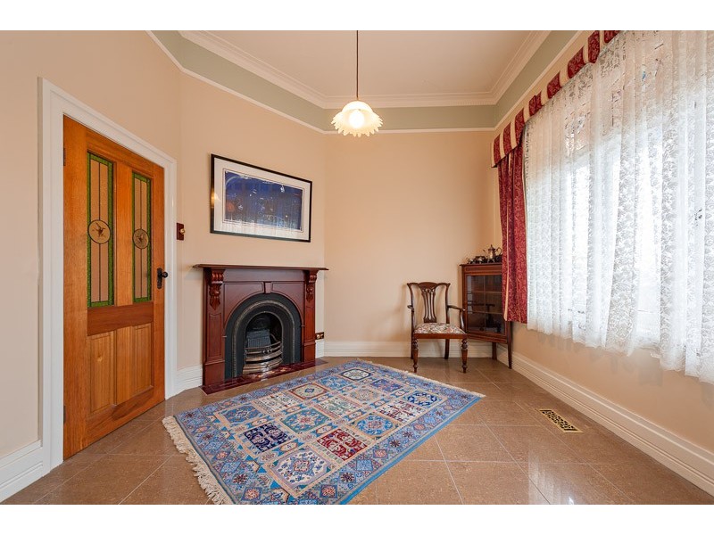 84 Albert Street, Seddon VIC 3011